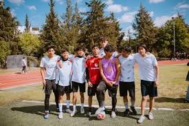 欧文上脚新一代签名鞋KAI 3，颜值对比前两代引热议